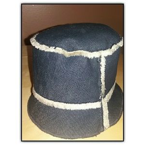 Baby Gap Faux Fur Trimmed Denim Bucket Hat